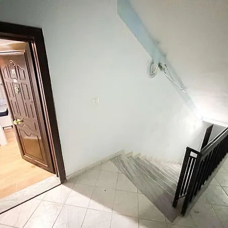 Apartment 1 Bedroom 1019