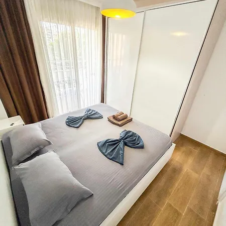 Apartment 1 Bedroom 1019