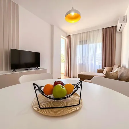 1 Bedroom 1019 Apartment *