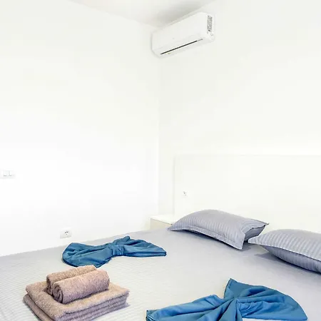 1 Bedroom 1019 * Durrës