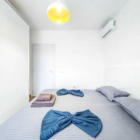 아파트 1 Bedroom 1019 *