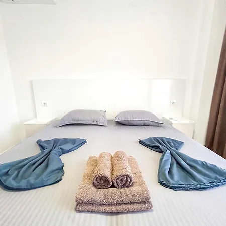 1 Bedroom 1019 * Durrës