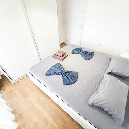 아파트 1 Bedroom 1019 Durrës